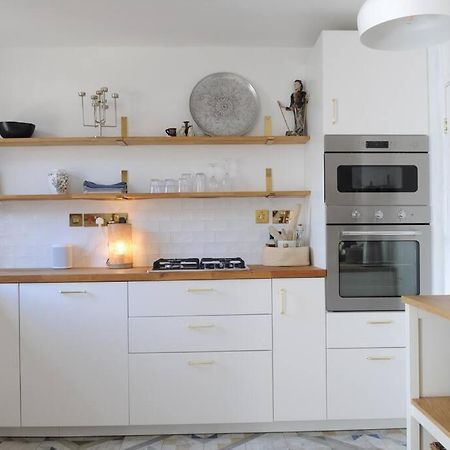 Light Filled Mid- Century 3 Bed Cottage In Dulwich London Exteriör bild